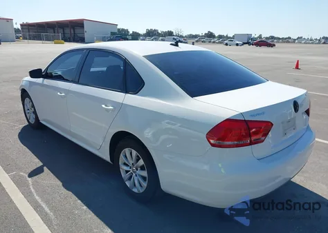 2013 Volkswagen Passat 2.5L Wolfsburg Edition from USA, damaged, VIN 1VWAP7A35DC142329